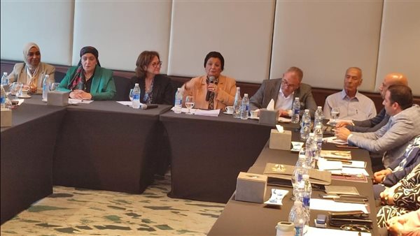 اجتماع اللجنة