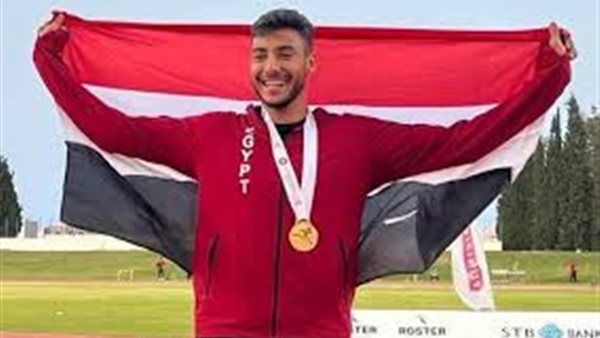 مصطفى محمود 