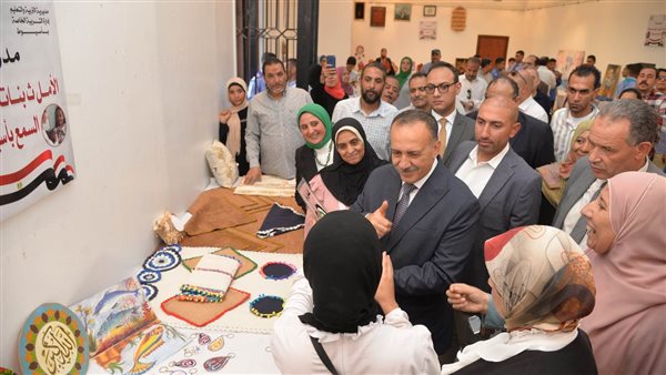 محافظ أسيوط يشهد