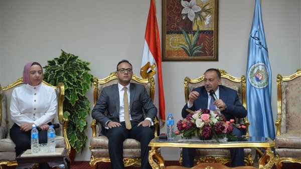 جانب من الندوة