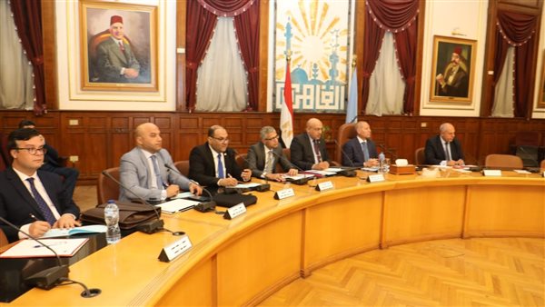 اجتماع المحافظ