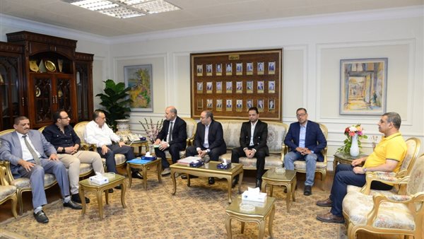 صورة خلال اللقاء