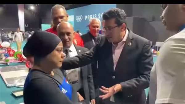  الدكتور أشرف صبحي