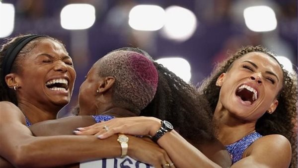  أمريكا تفوز بذهبية