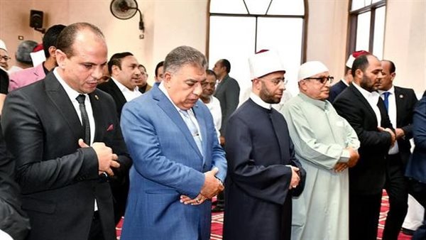  وزير الأوقاف والمحافظ