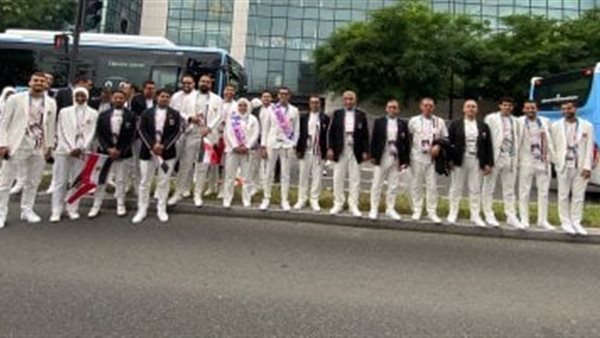   وصول البعثة المصرية