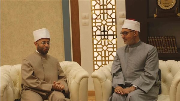 وزير الأوقاف ومفتي