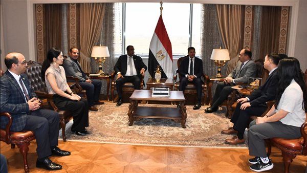 لقاء وزير الشباب