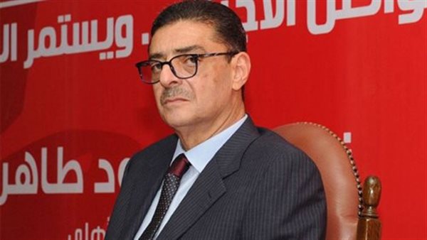 محمود طاهر 