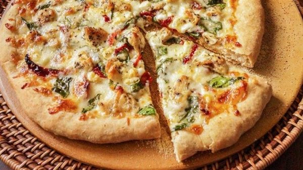 بيتزا الدجاج  المشوي