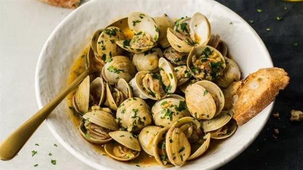 المحار بالثوم 