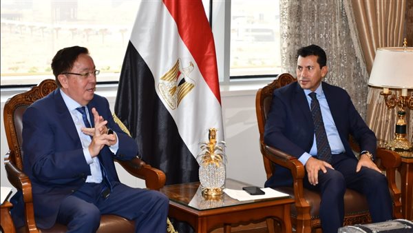 لقاء وزير الشباب