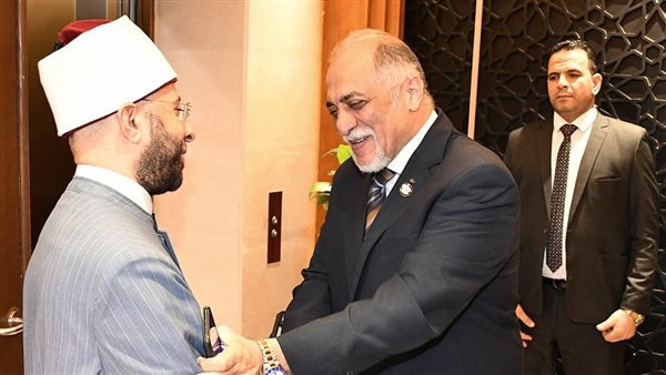 شيخ الطرق الصوفية