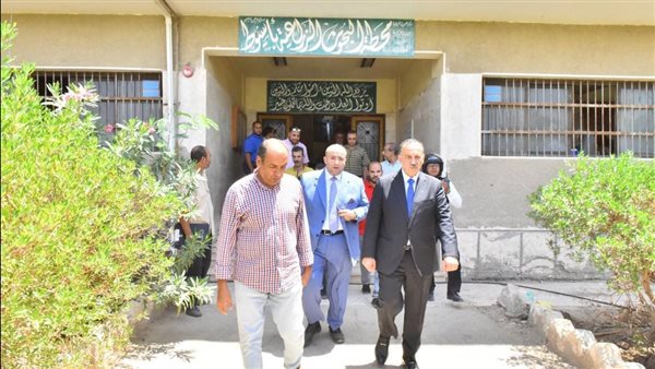 جولة المحافظ