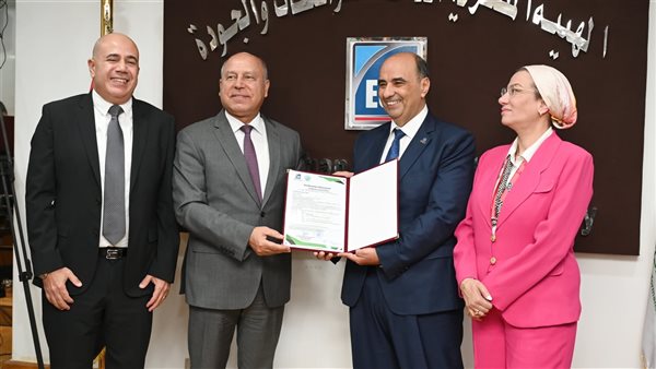 وزير النقل كامل الوزير