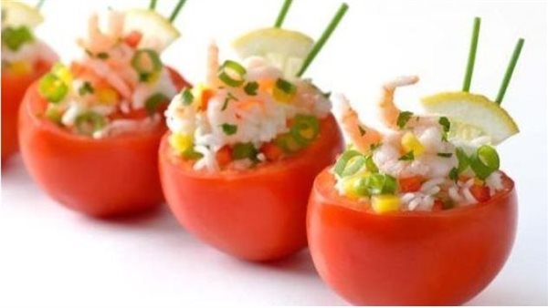 سلطة الطماطم محشية