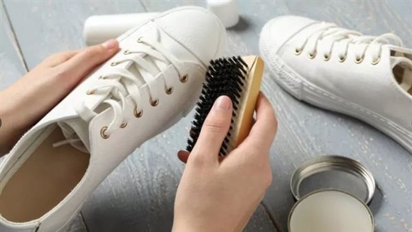 تنظيف الأحذية 