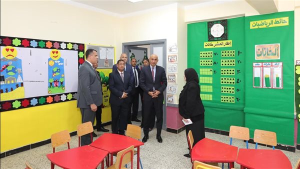 جولة وزير التربية