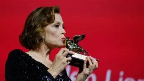 سيجورني ويفر 