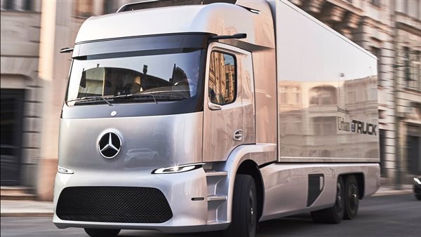 شاحنة  مرسيدس 