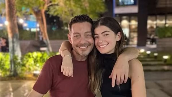 أحمد زاهر وابنته