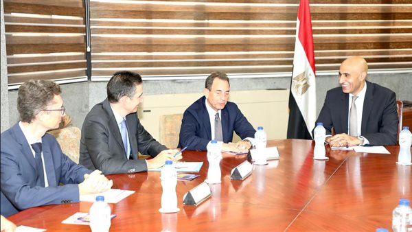 لقاء الوزير اليوم