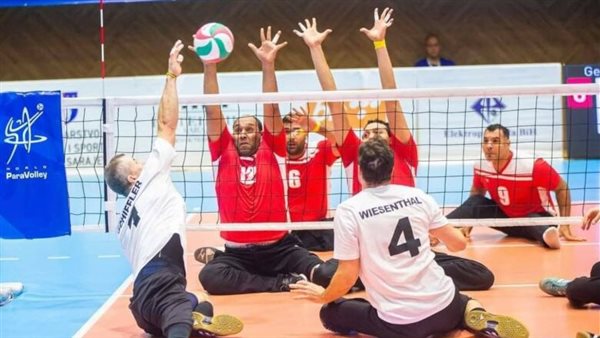 كرة الطائرة جلوس