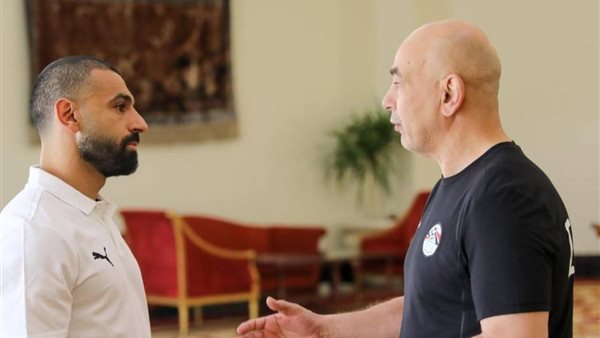 العميد مع محمد صلاح