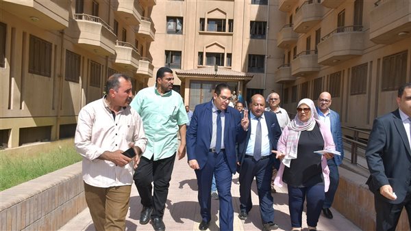 رئيس جامعة القاهرة