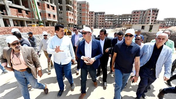 جانب من جولة وزير