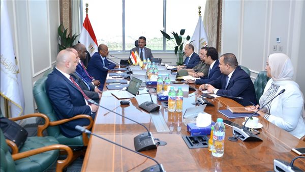 لقاء وزير التموين