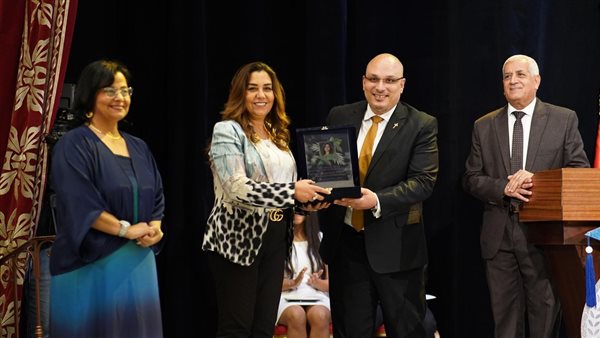 وزيرة التنمية المحلية