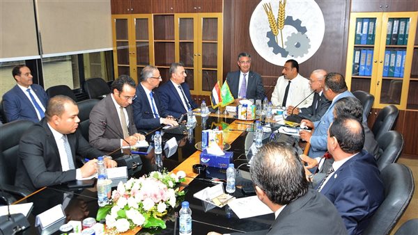 لقاء وزير التموين