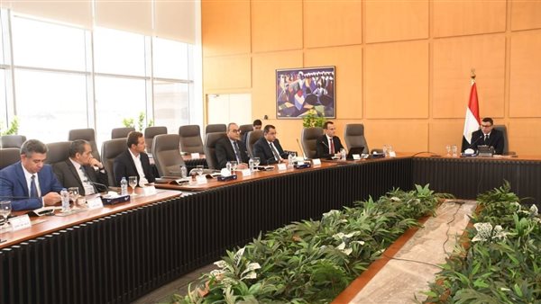 وزير الإسكان 