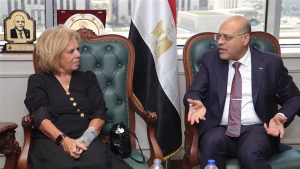 وزير العمل ورئيس