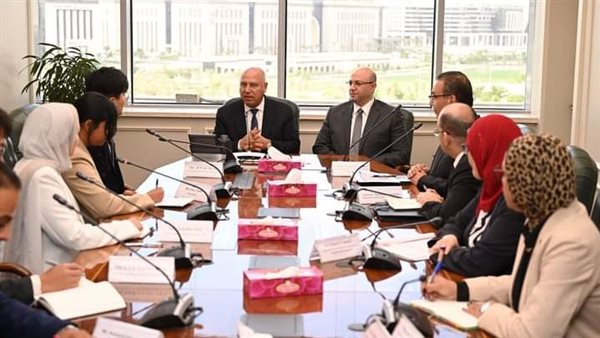 وزير الصناعة 