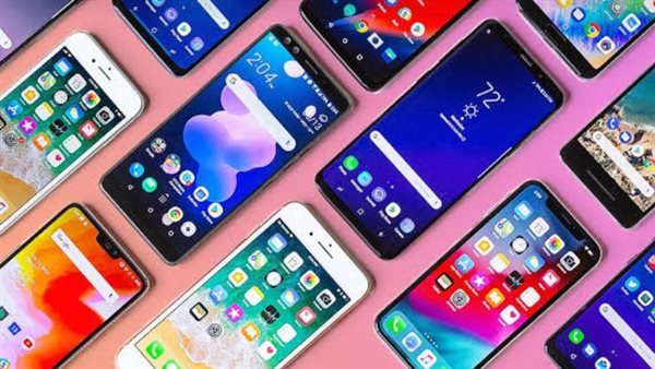 شاشات الهواتف