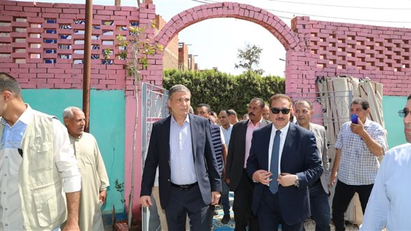 جانب من جولة وزير