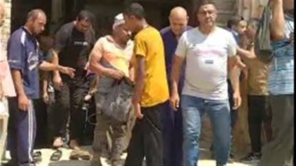 تشييع جنازة والد