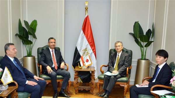 وزير التموين 