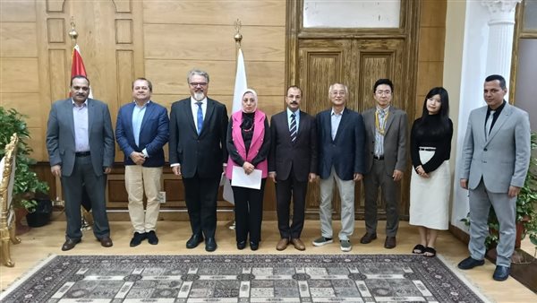 خبراء منظمة التعاون