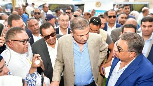 وزير الزراعة ومحافظ