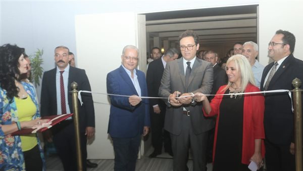 وزير الثقافة يفتتح