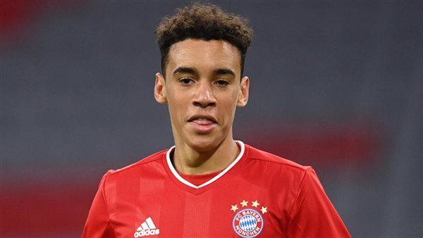 جمال موسيالا لاعب