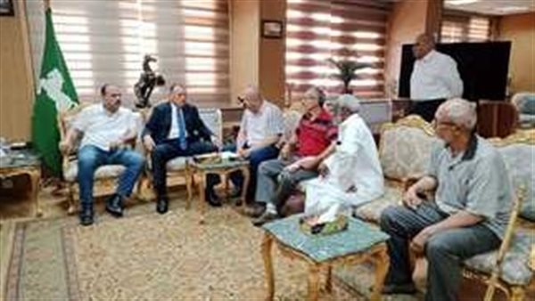 محافظ الشرقية يلتقى
