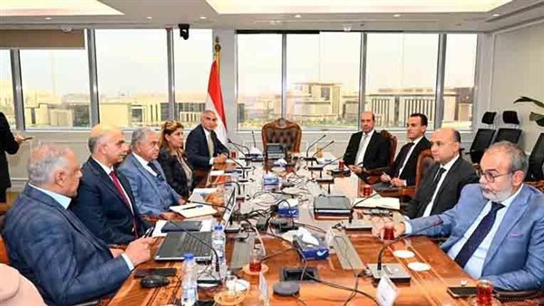 وزير الإسكان 