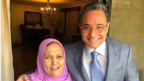 عبد الرحيم على ووالدته