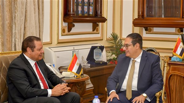 رئيس جامعة القاهرة