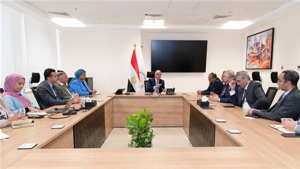 وزير الموارد المائية