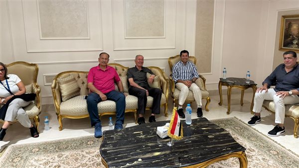 الدكتور أشرف صبحى